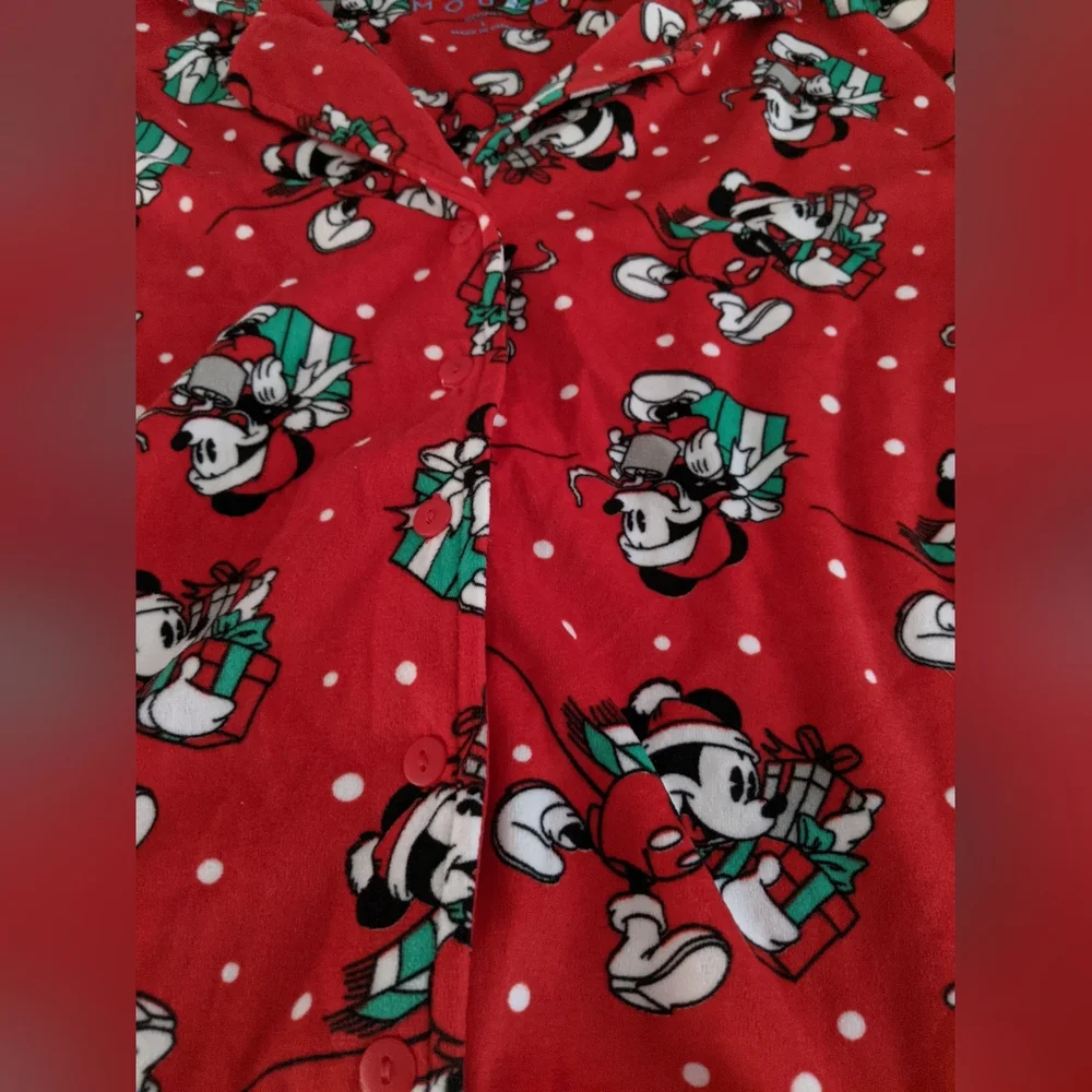 Disney Mickey Mouse Red PJ Loungewear Sleepwear Gift - Picture 10 of 12